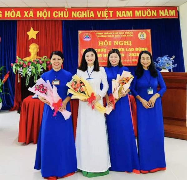 TRƯỜNG MẦM NON SAO BIỂN TỔ CHỨC HỘI NGHỊ VIÊN CHỨC - NGƯỜI LAO ĐỘNG NĂM HỌC 2024-2025