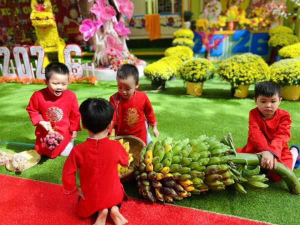 CHUỖI HOẠT ĐỘNG TRẢI NGHIỆM ĐÓN XUÂN TẠI TRƯỜNG MẦM NON SAO BIỂN