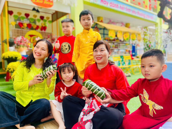 CHUỖI HOẠT ĐỘNG TRẢI NGHIỆM ĐÓN XUÂN TẠI TRƯỜNG MẦM NON SAO BIỂN